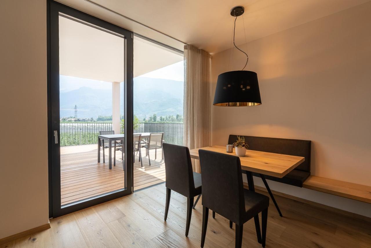 Feldhof Vilpian- Urlaub Auf Dem Bauernhof Apartment Екстериор снимка
